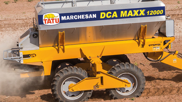 Máquinas Agrícolas DCA 8T/12T/15T – DISTRIBUIDOR DE CALCÁRIO E DE ADUBO - TATU - MARCHESAN em Guarantã do Norte MT